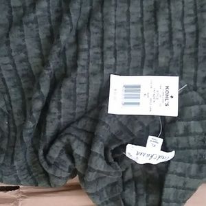 Cloud Chaser Long neck shirt